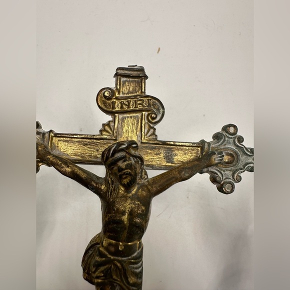 Altar Brass Jesus Christ Crucifix Cross Candle Holder Holy Water Dish Catholic - Picture 3 of 4